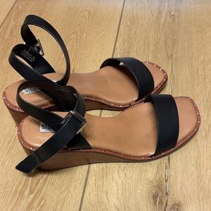 Steve Madden Ares Black Leather Wedges